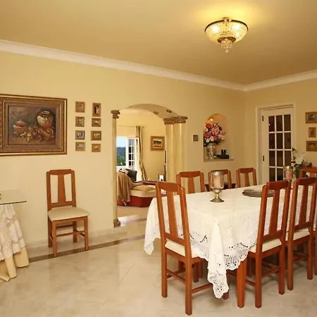 Juniper Fenced Pool Spacious House Vakantiehuis Albufeira