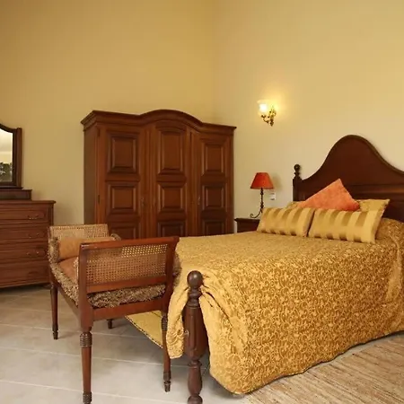 Vakantiehuis Juniper Fenced Pool Spacious House