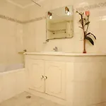 Villa Juniper Fenced Pool Spacious House *
