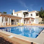 Villa Juniper Fenced Pool Spacious House