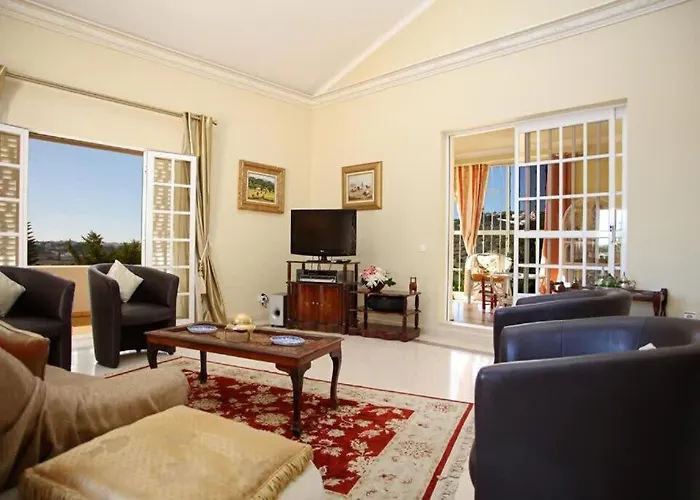 Juniper Fenced Pool Spacious House Casa de Férias