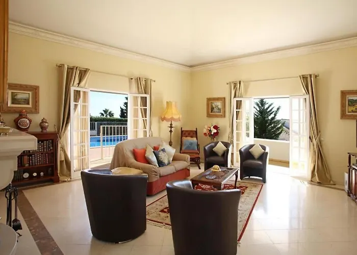 Semesterbostad Juniper Fenced Pool Spacious House Albufeira